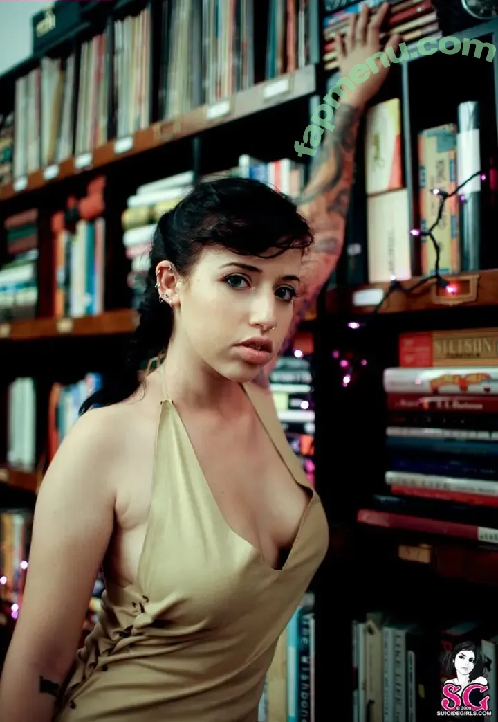 Quinne nude photo #0731 (quin.night / quinne_germain)