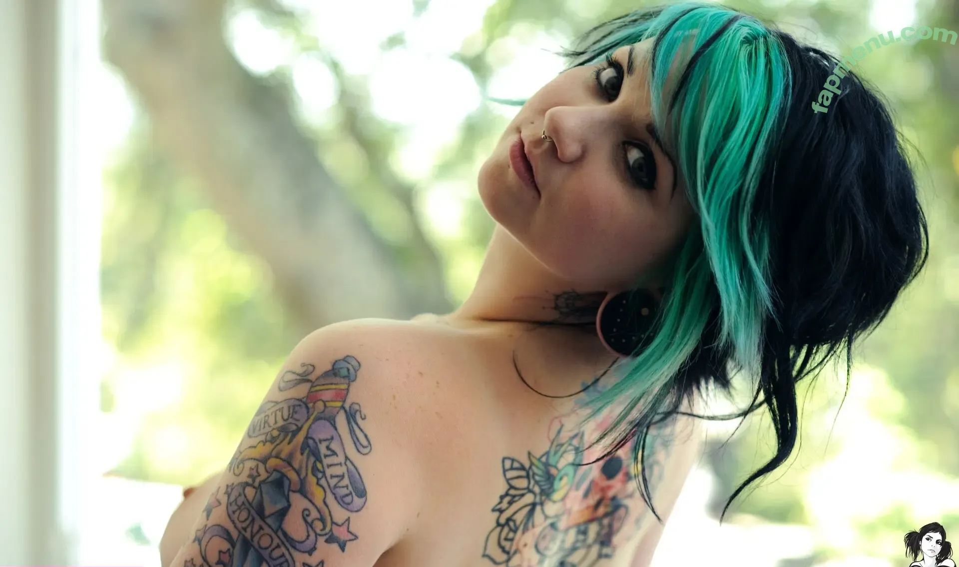Quinne nude photo #0934 (quin.night / quinne_germain)