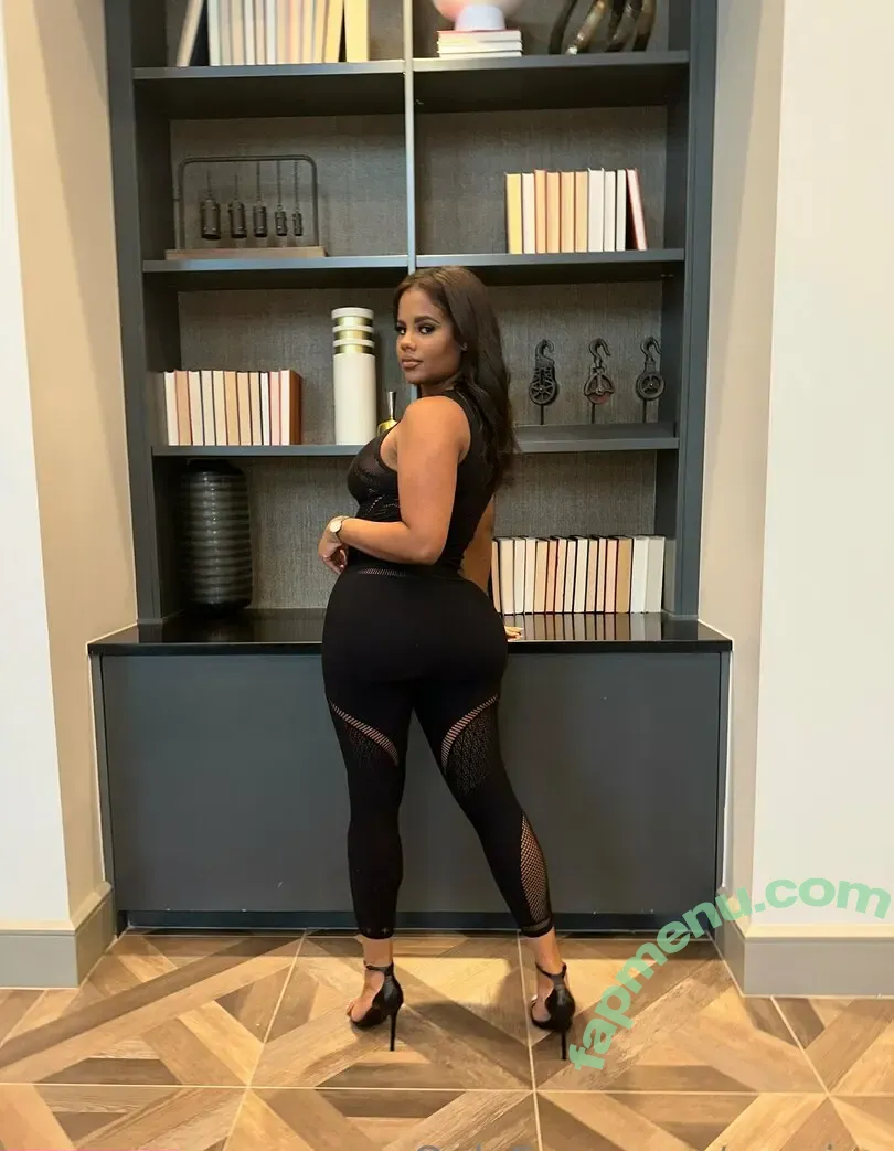 quinnnier nude photo #0017 (quinnnier)