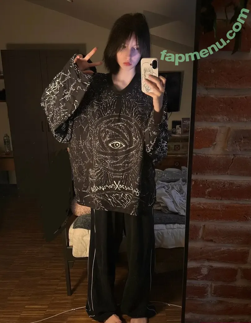 Qusakabi nude photo #0095 (zsebibaba_of)