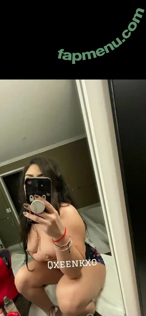 Qxeenkxo nude photo #0008 (qxeen.kxo)