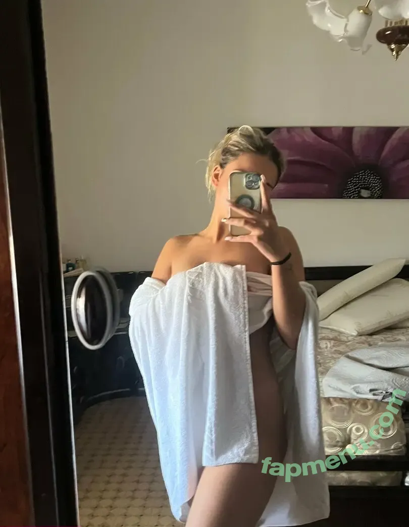 r.apunzellll nude photo #0044 (r.apunzellll)