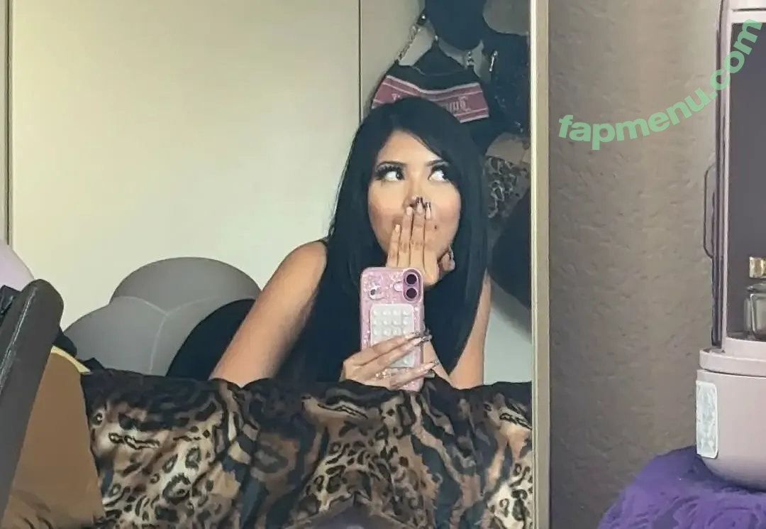 r0ckerfoo nude photo #0108 (girIfromnowear / weluvemilia / weluvrocker)