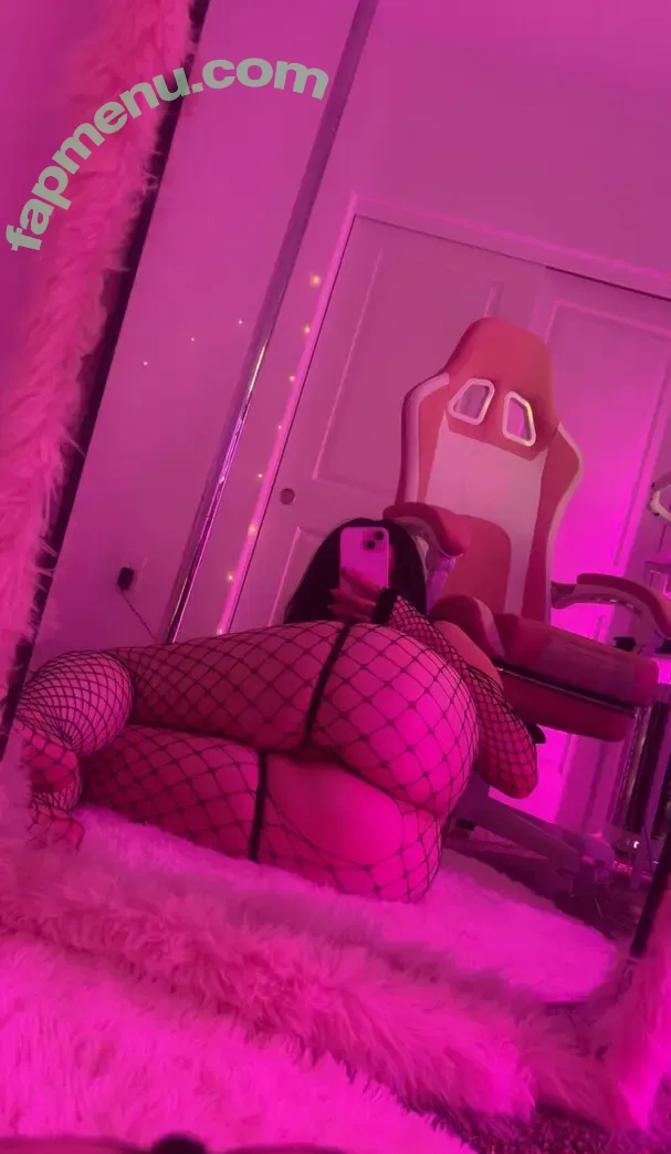 R0zeyy nude photo #0057 (r0zey)