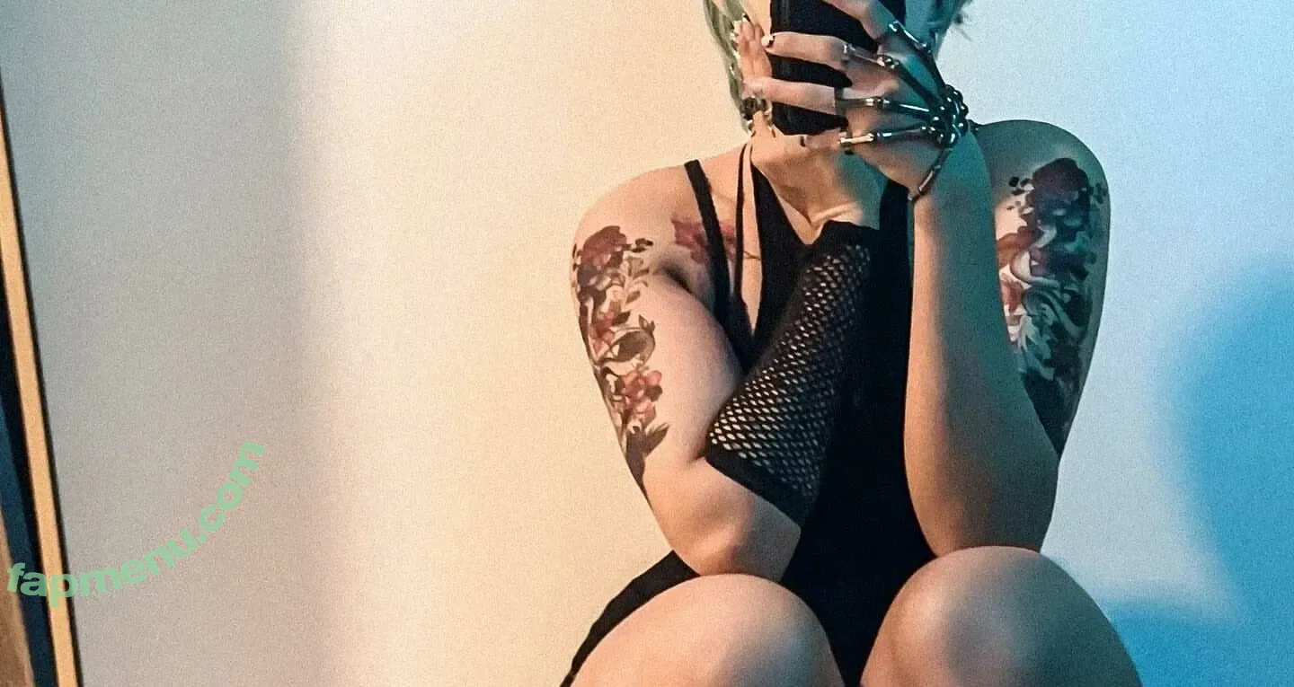 R1_021 nude photo #0094 (ruan / silentpsych0)