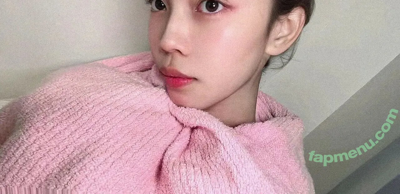 R1_021 nude photo #0106 (ruan / silentpsych0)