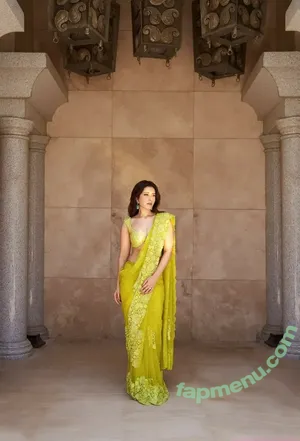 Raashi Khanna / raashiikhanna nude photo #0004