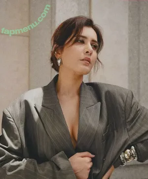 Raashi Khanna / raashiikhanna nude photo #0017