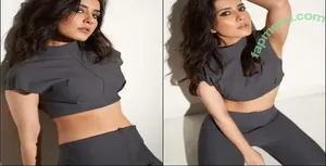 Raashi Khanna / raashiikhanna nude photo #0044