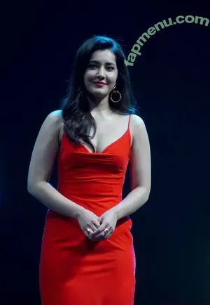 Raashi Khanna / raashiikhanna nude photo #0048