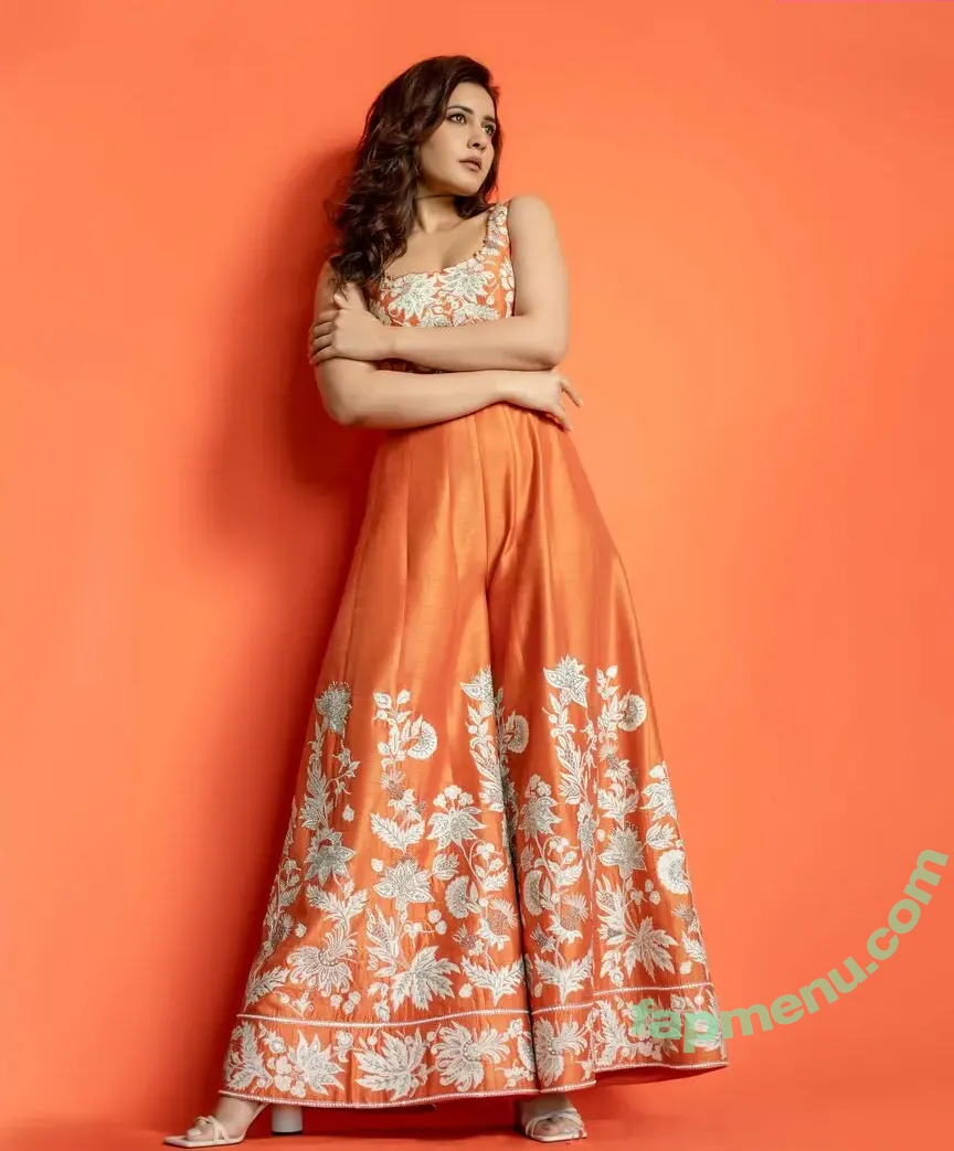 Raashi Khanna nude photo #0040 (raashiikhanna)