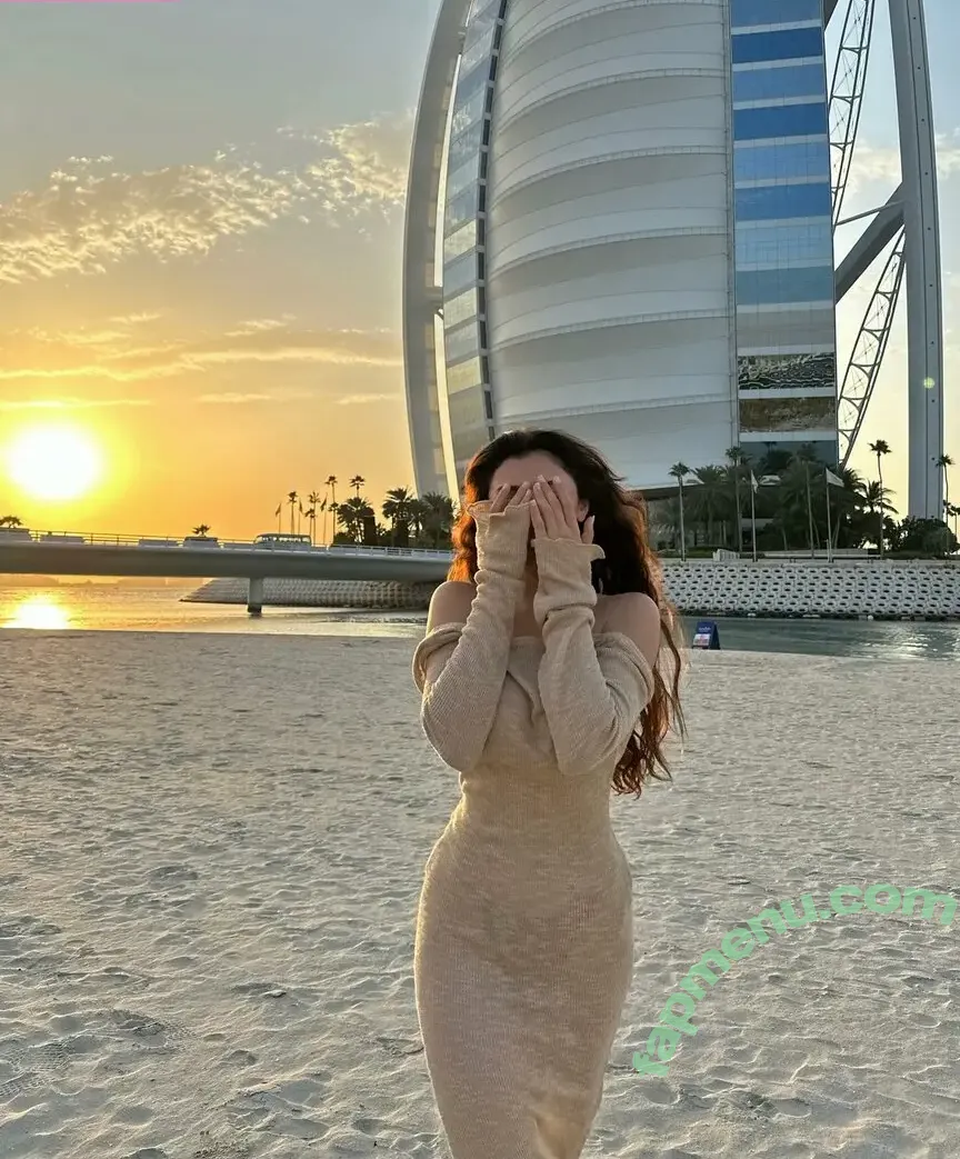 Rabia Karaarslan nude photo #0007 (rabiaakaraarslan)