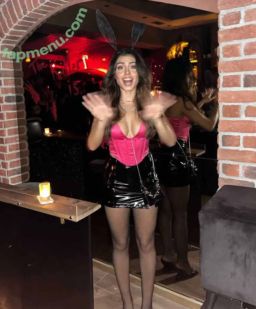 Rabia Karaarslan nude photo #0018 (rabiaakaraarslan)