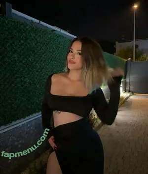 Rabiacay / nameisbebeksi nude photo #0005