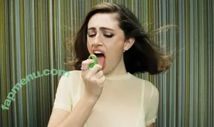 Rachel Anne Sennott / treaclychild nude photo #0869