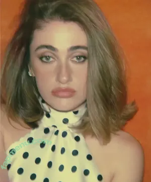 Rachel Anne Sennott / treaclychild nude photo #0875