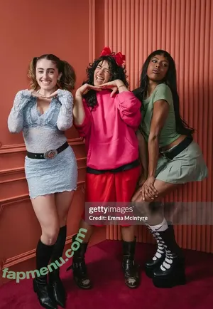 Rachel Anne Sennott / treaclychild nude photo #0929