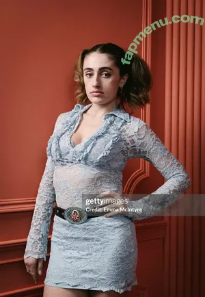 Rachel Anne Sennott / treaclychild nude photo #0936