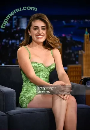 Rachel Anne Sennott / treaclychild nude photo #0971