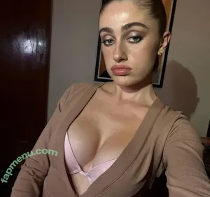 Rachel Anne Sennott / treaclychild nude photo #0994