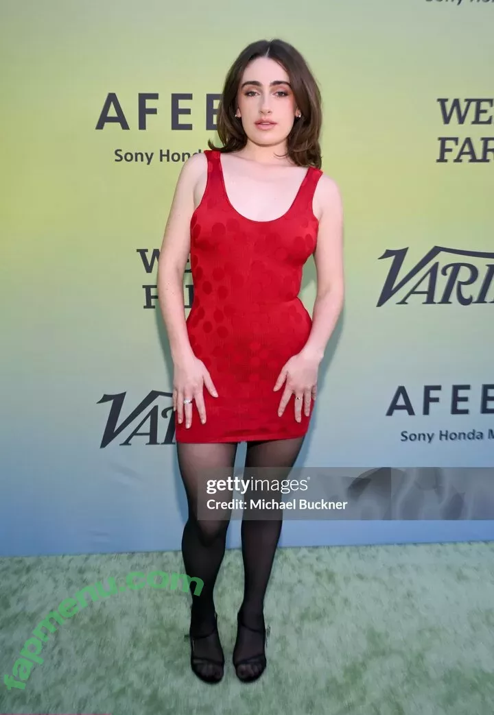 Rachel Anne Sennott nude photo #0580 (treaclychild)