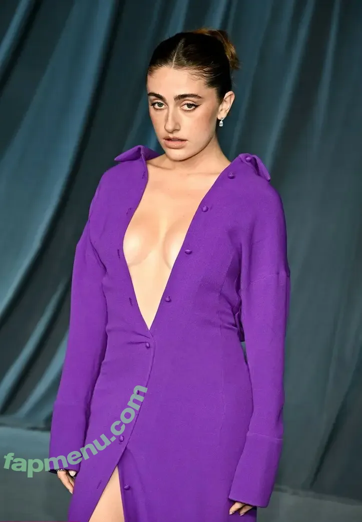 Rachel Anne Sennott nude photo #0842 (treaclychild)