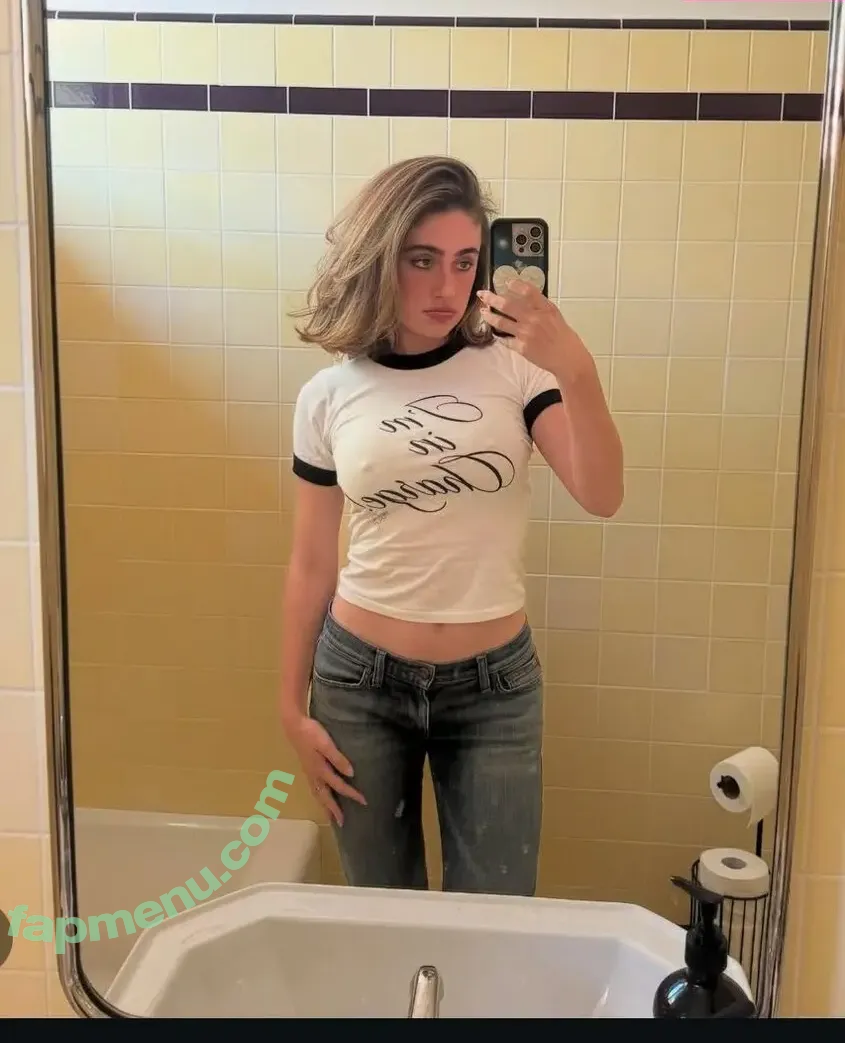 Rachel Anne Sennott nude photo #0861 (treaclychild)