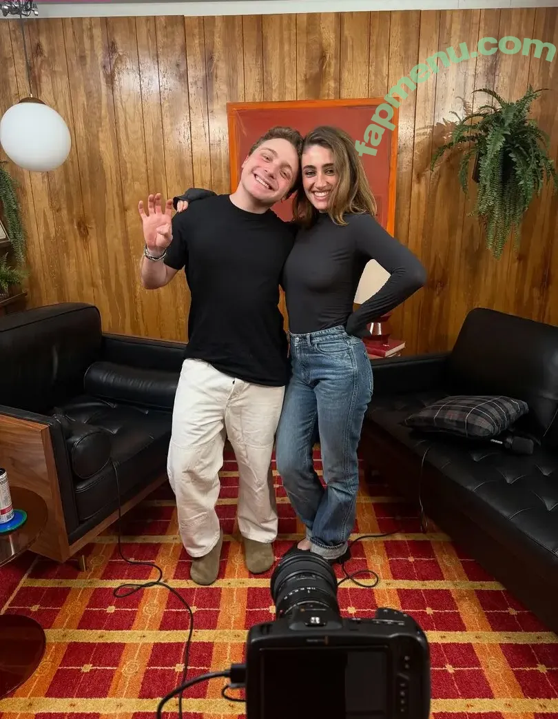 Rachel Anne Sennott nude photo #0862 (treaclychild)