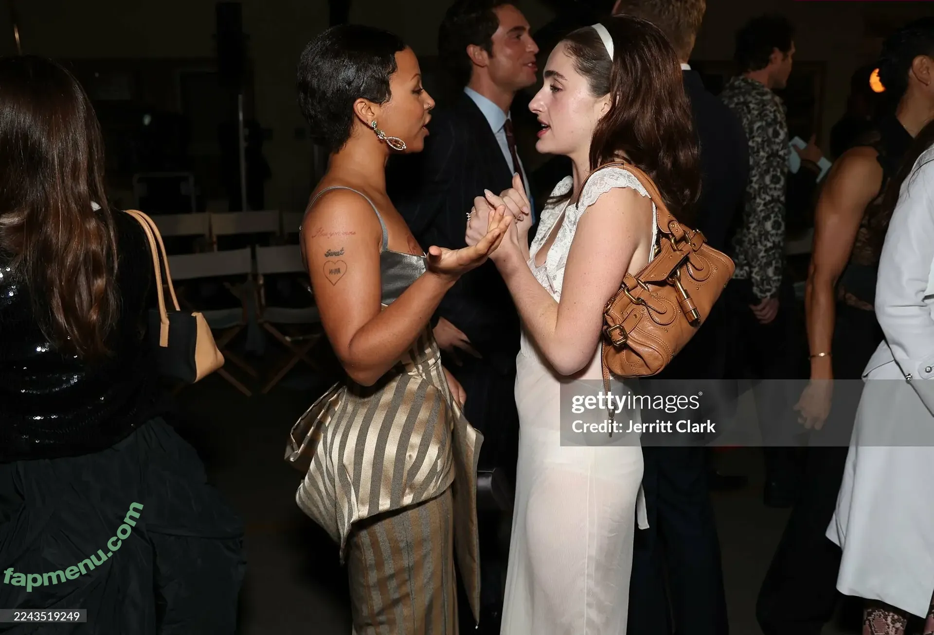 Rachel Anne Sennott nude photo #0886 (treaclychild)