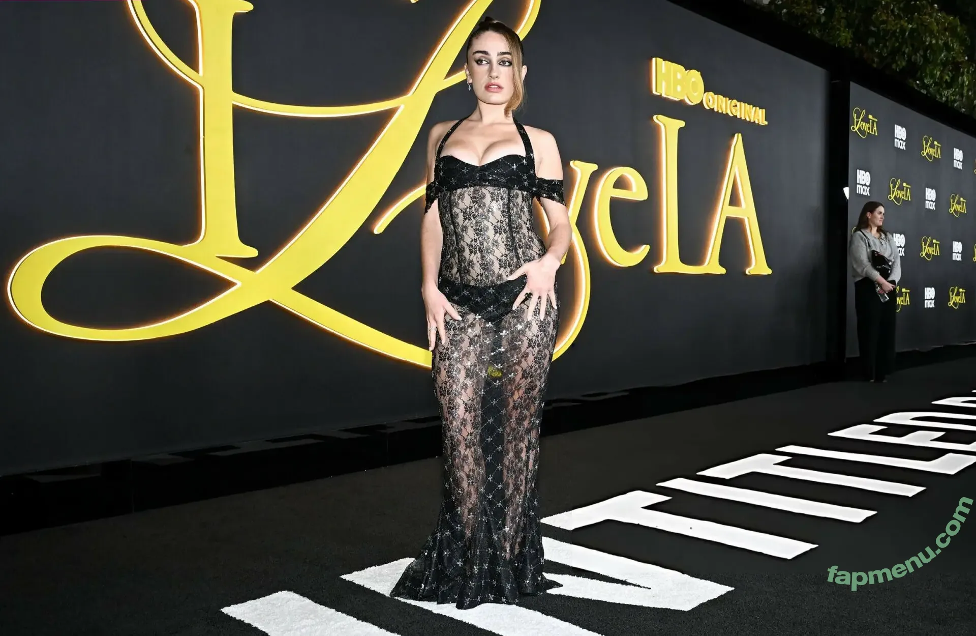 Rachel Anne Sennott nude photo #0905 (treaclychild)