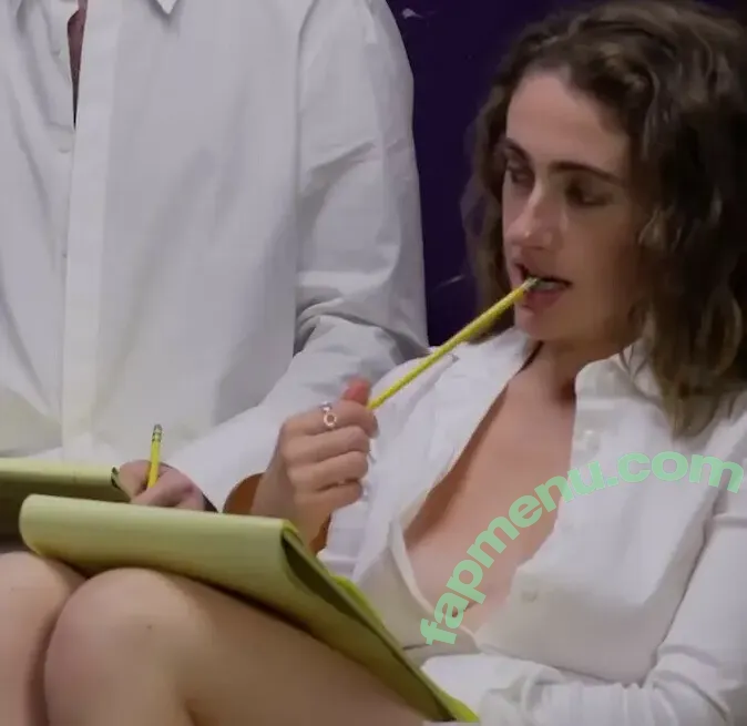 Rachel Anne Sennott nude photo #0975 (treaclychild)