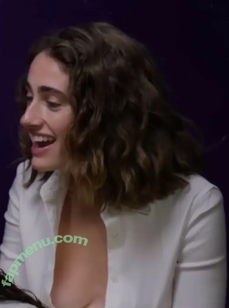 Rachel Anne Sennott nude photo #0980 (treaclychild)