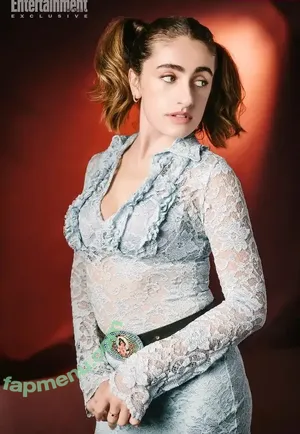 Rachel Anne Sennott / treaclychild nude photo #1028