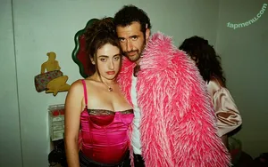 Rachel Anne Sennott / treaclychild nude photo #1050