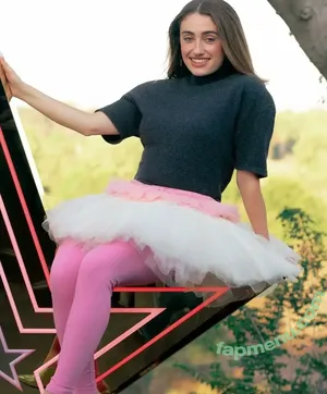 Rachel Anne Sennott / treaclychild nude photo #1071