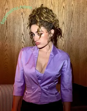 Rachel Anne Sennott / treaclychild nude photo #1078