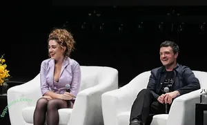 Rachel Anne Sennott / treaclychild nude photo #1085