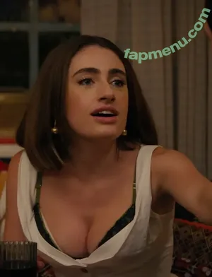 Rachel Anne Sennott / treaclychild nude photo #1091