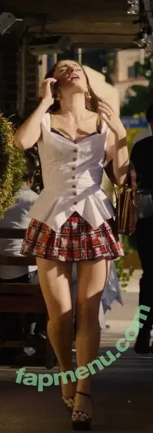 Rachel Anne Sennott / treaclychild nude photo #1094