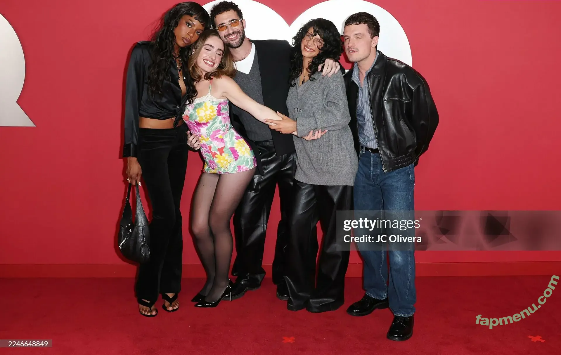 Rachel Anne Sennott nude photo #1021 (treaclychild)