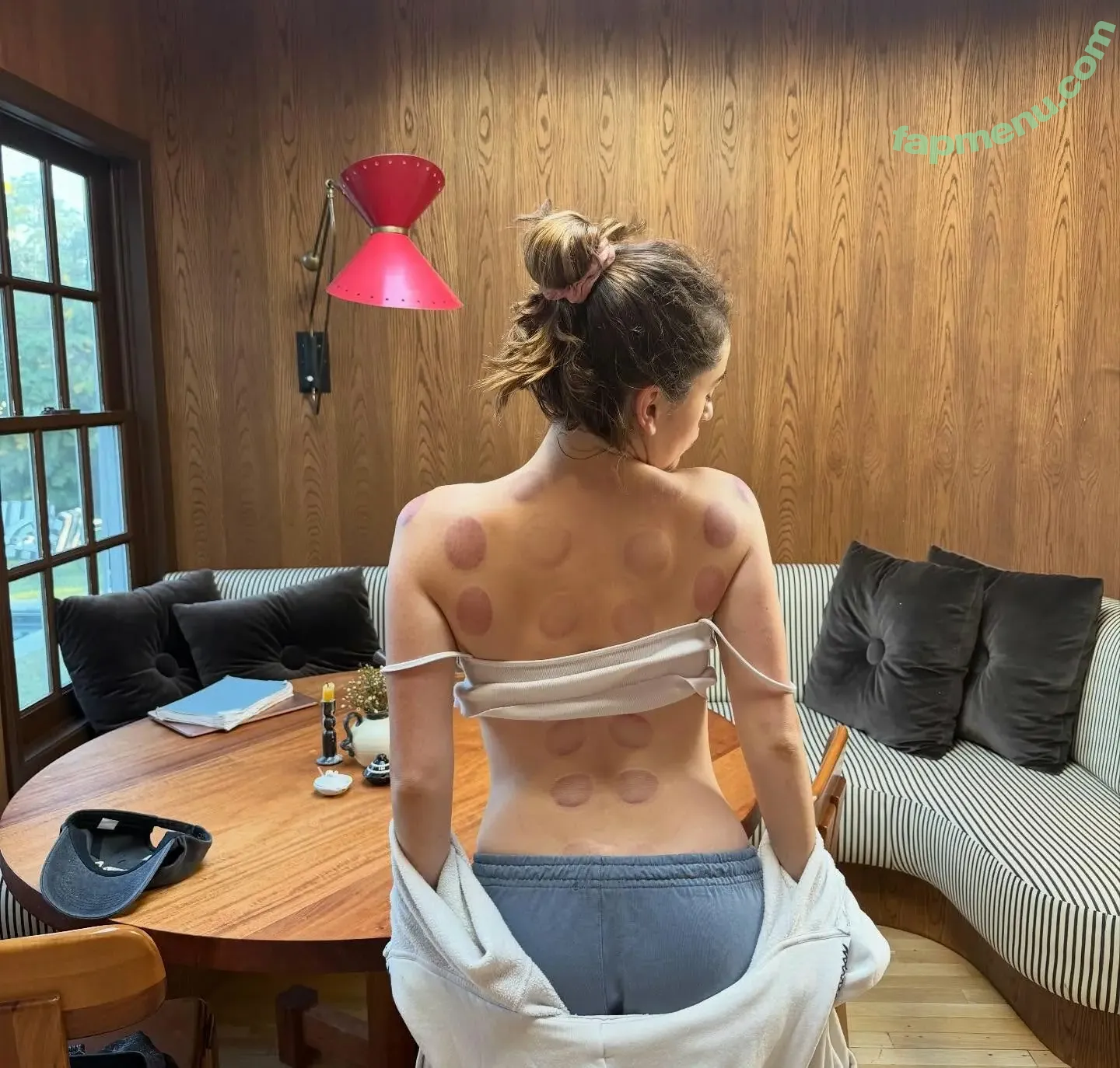 Rachel Anne Sennott nude photo #1041 (treaclychild)