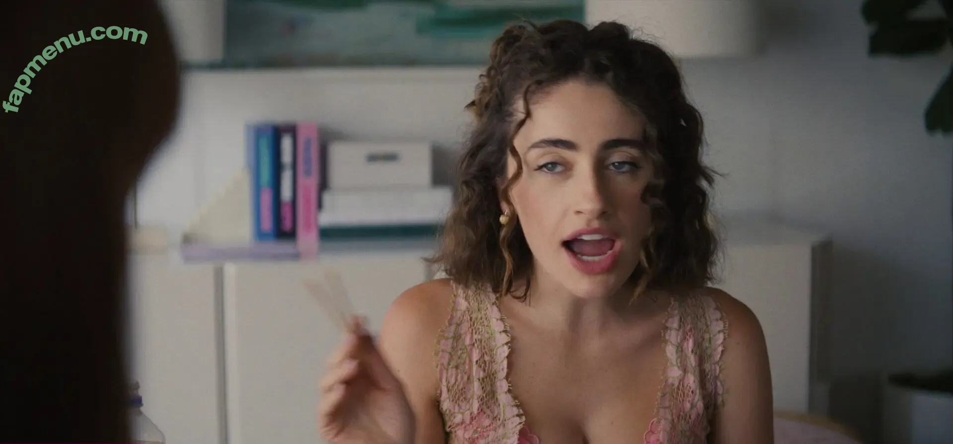 Rachel Anne Sennott nude photo #1055 (treaclychild)