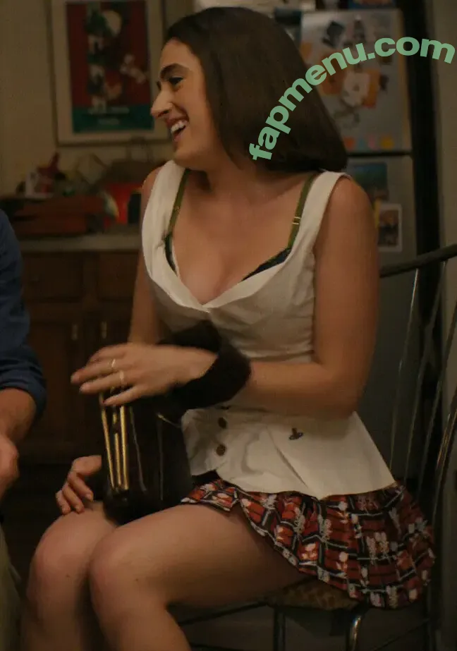 Rachel Anne Sennott nude photo #1096 (treaclychild)