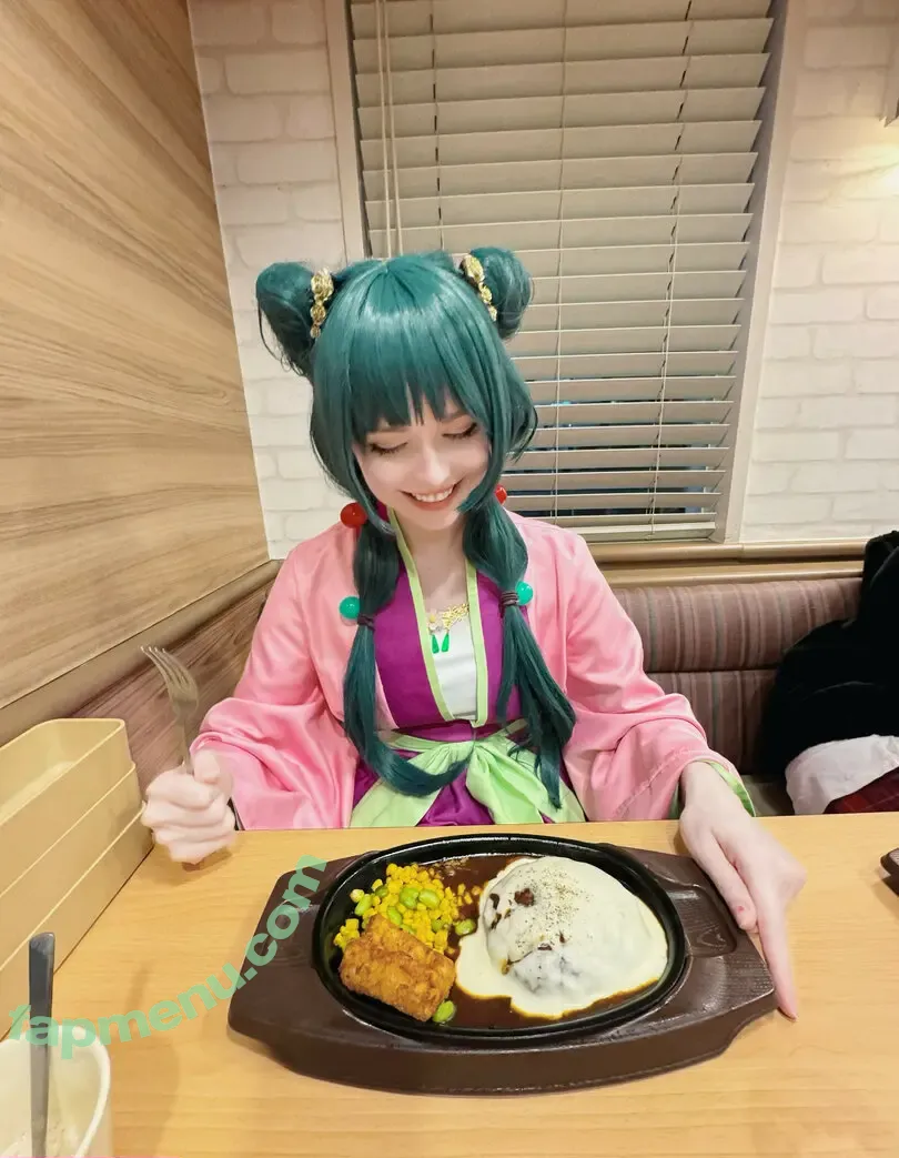 Rachel Blossom nude photo #0110 (blosray / racheldoesstuff / rayblos)