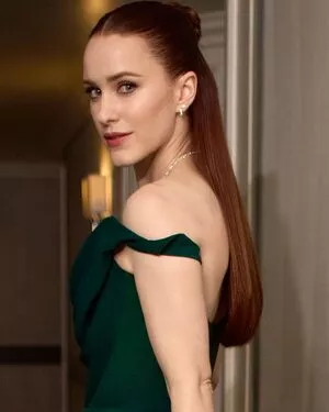 Rachel Brosnahan / Marvelous Mrs. Maisel / rachelbrosnahan nude photo #0433