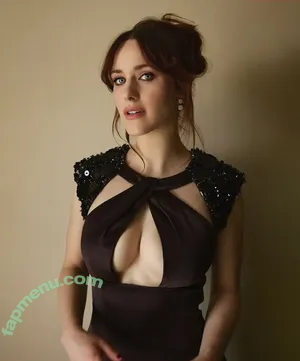 Rachel Brosnahan / Marvelous Mrs. Maisel / rachelbrosnahan nude photo #0485
