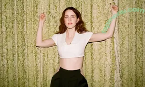 Rachel Brosnahan / Marvelous Mrs. Maisel / rachelbrosnahan nude photo #0614