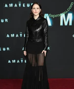 Rachel Brosnahan / Marvelous Mrs. Maisel / rachelbrosnahan nude photo #0629
