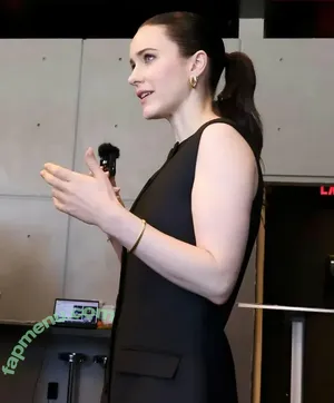 Rachel Brosnahan / Marvelous Mrs. Maisel / rachelbrosnahan nude photo #0698
