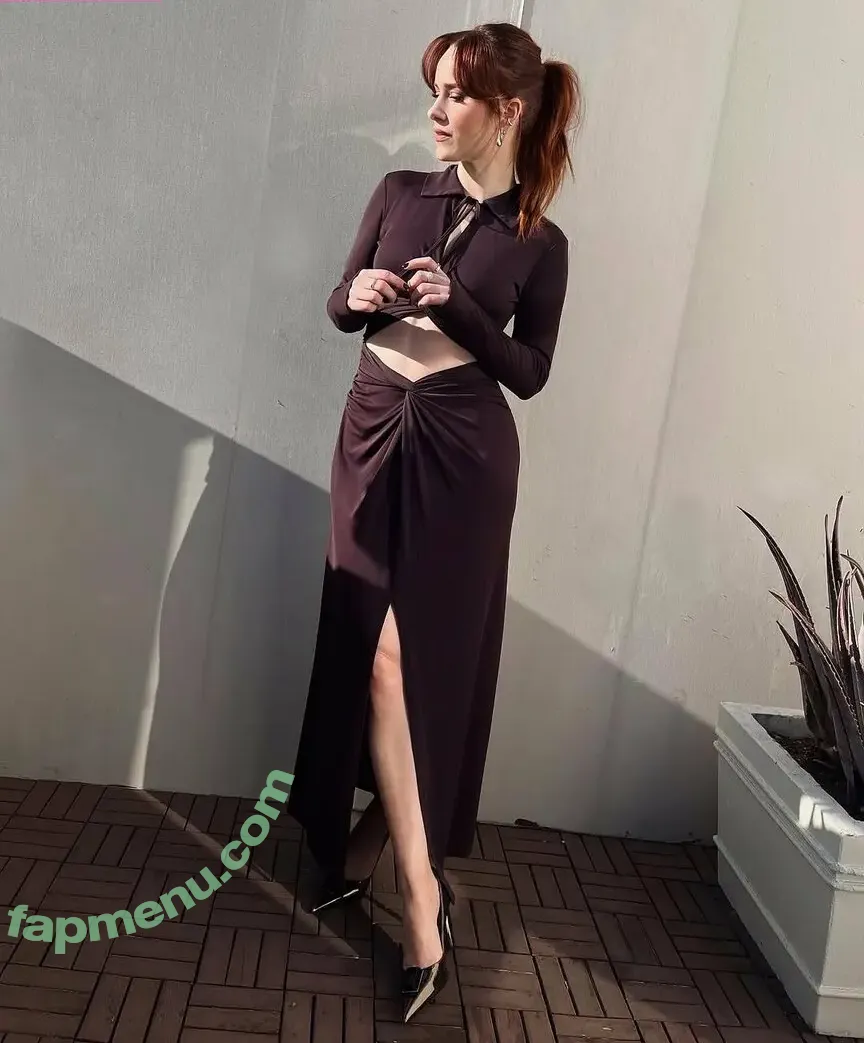 Rachel Brosnahan nude photo #0424 (Marvelous Mrs. Maisel / rachelbrosnahan)